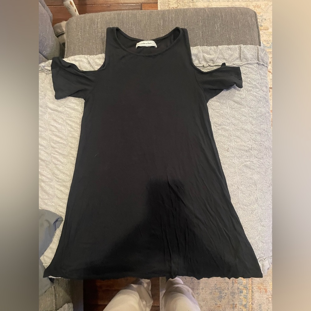 Extra - small petite Abercrombie t-shirt dress with open shoulders